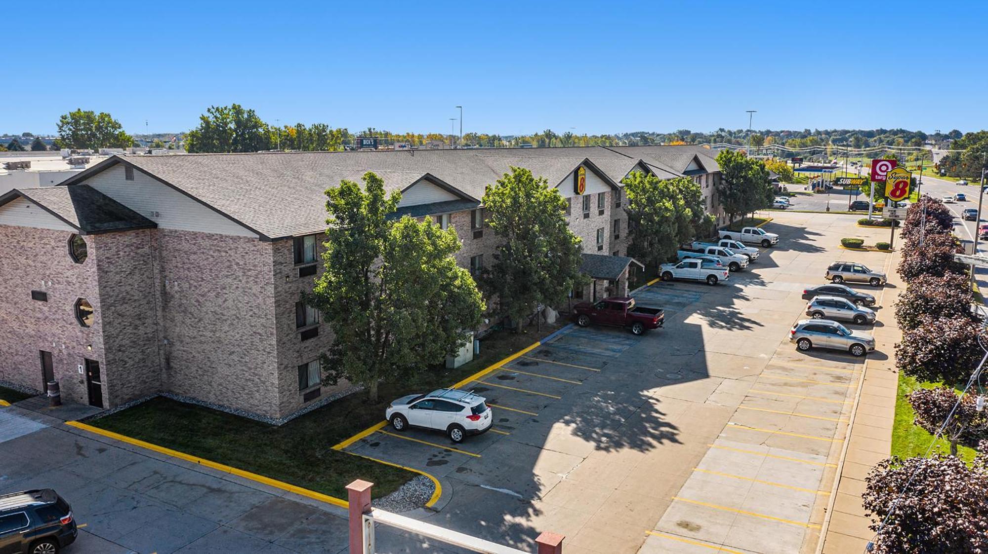 Super 8 By Wyndham Mt. Pleasant Hotel Mount Pleasant Exterior photo
