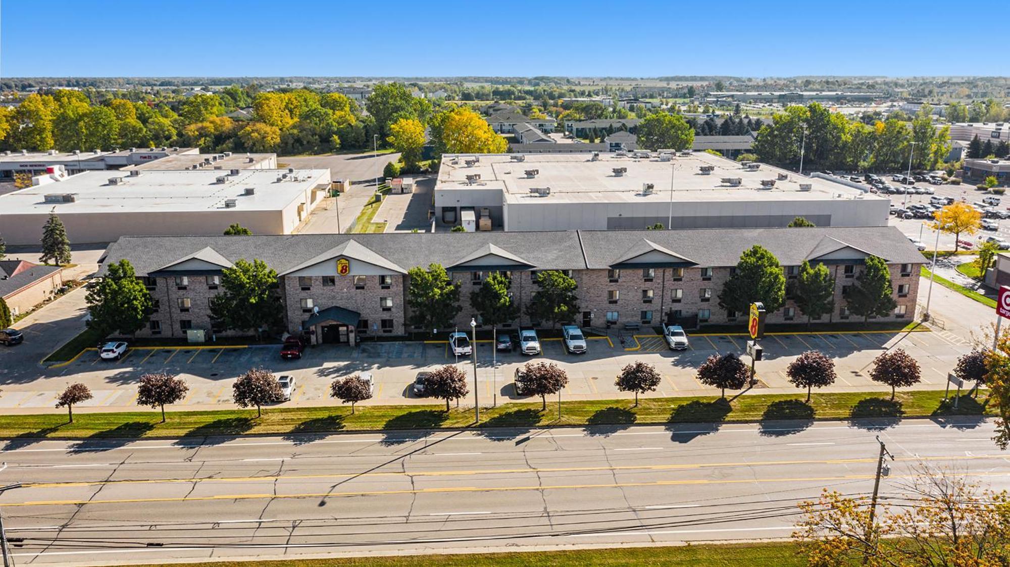 Super 8 By Wyndham Mt. Pleasant Hotel Mount Pleasant Exterior photo